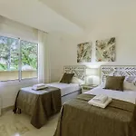 Alcam Aloha Deluxe 69 Apartment Marbella