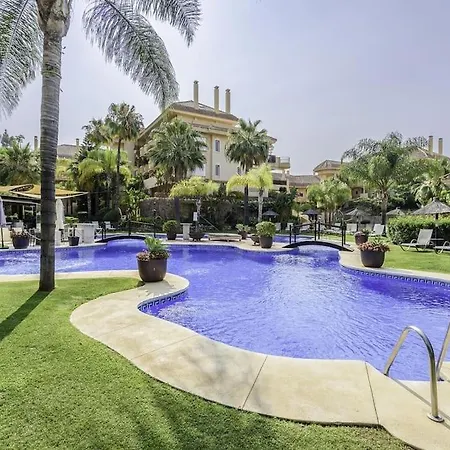 Апартаменти Alcam Aloha Deluxe 69 Марбелья