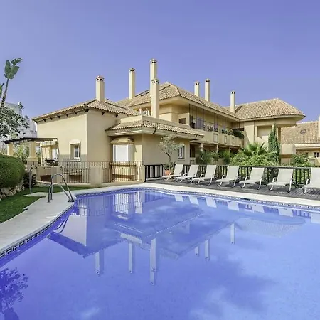 Alcam Aloha Deluxe 69 شقة