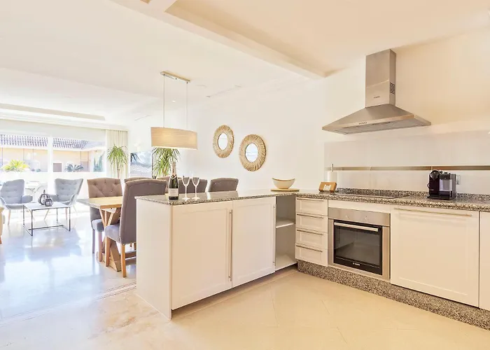 Alcam Aloha Deluxe 69 Apartment Marbella